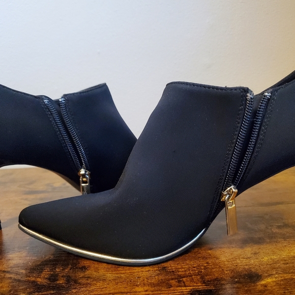 Bandolino Black Booties US 8.5 women's - Picture 3 of 10